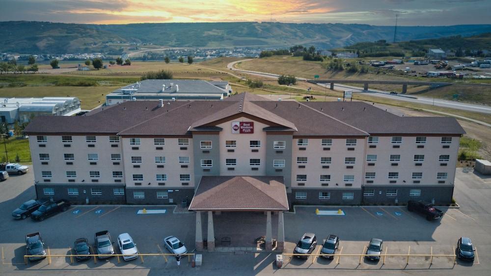 베스트웨스턴 플러스 피스 리버 호텔 앤 스위트 Peace River 외부 사진